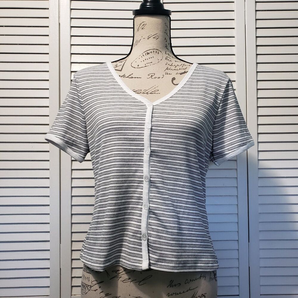 Self Esteem Top Misses‎ Size XL Black and White Stripe Button Front Short V-Neck